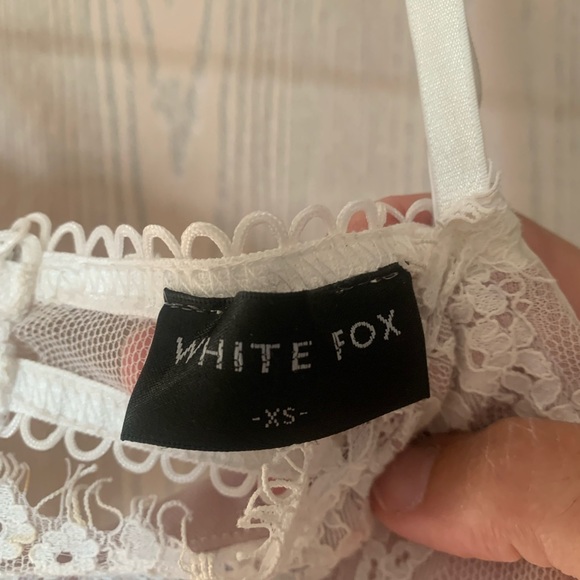 White Fox Lace Bustier - Picture 3 of 3